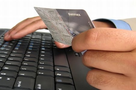 Românii, precauţi în privinţa cumpărăturilor online. Doar 30% dintre internauţi folosesc magazinele virtuale