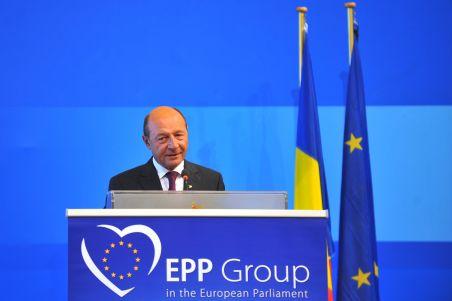 Băsescu, la PPE: România este extrem de dependentă de zona euro. Vrem să participăm la deciziile care o privesc