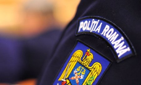 33 de poliţişti români merg de sărbători la Paris