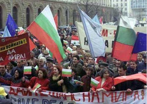 Români, printre primii la numărul de ore lucrate săptămânal. N-o să-ţi vină să crezi ce stat se află pe locul întâi! 120590