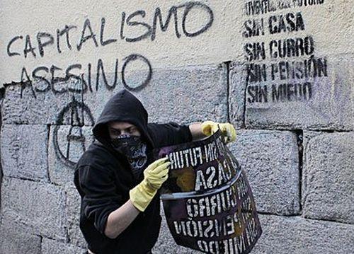 Români, printre primii la numărul de ore lucrate săptămânal. N-o să-ţi vină să crezi ce stat se află pe locul întâi! 120602