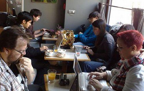 Români, printre primii la numărul de ore lucrate săptămânal. N-o să-ţi vină să crezi ce stat se află pe locul întâi! 120609