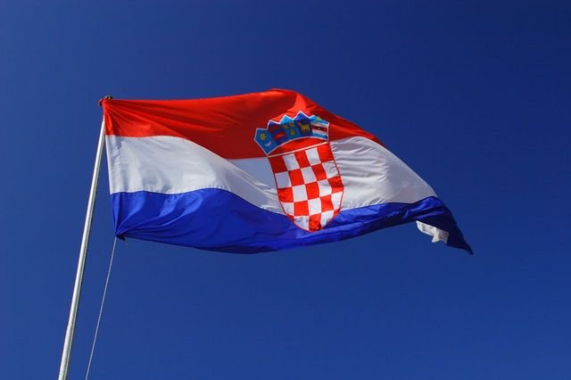 Un nou scandal în fotbalul croat: Doi oficiali ai federaţiei, arestaţi pentru luare de mită