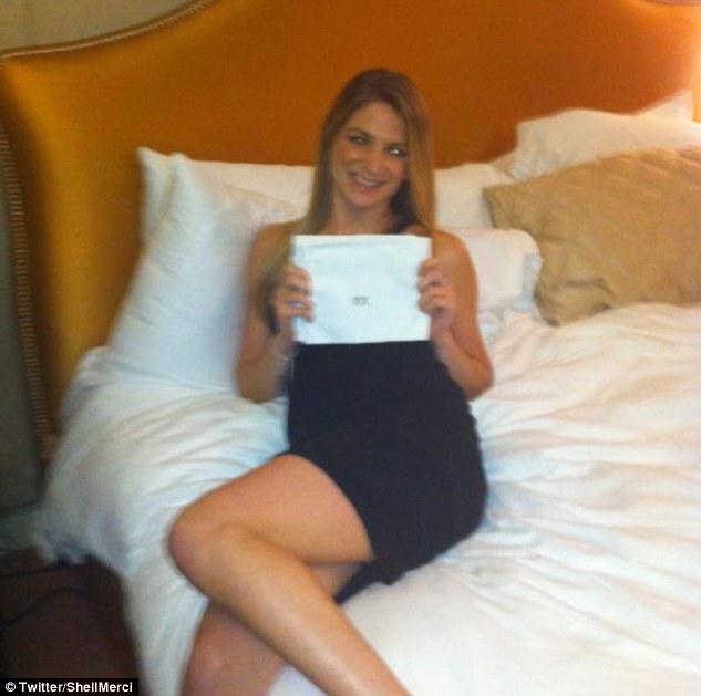 Imaginile care justifică divorţul. Vezi cu cine s-a culcat soţul lui Kim Kardashian în timp ce ERA căsătorit cu diva 121297