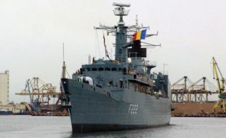 Băsescu: România va participa cu o fregată T22 la misiunea UE &quot;Atalanta&quot; din Oceanul Indian