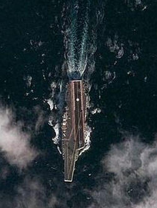 China se pregăteşte de RĂZBOI? Imagine cu un portavion chinezesc, surprinsă de un satelit american 121530