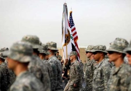 Războiul din Irak, încheiat oficial printr-o ceremonie simbolică, de coborâre a drapelului american