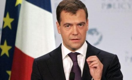 Salvarea UE, la mâna Rusiei. Medvedev: Suntem dispuşi să facem investiţii pentru susţinerea zonei euro