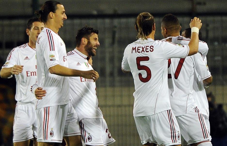 AC Milan câştigă la Cagliari şi urcă pe primul loc în Serie A