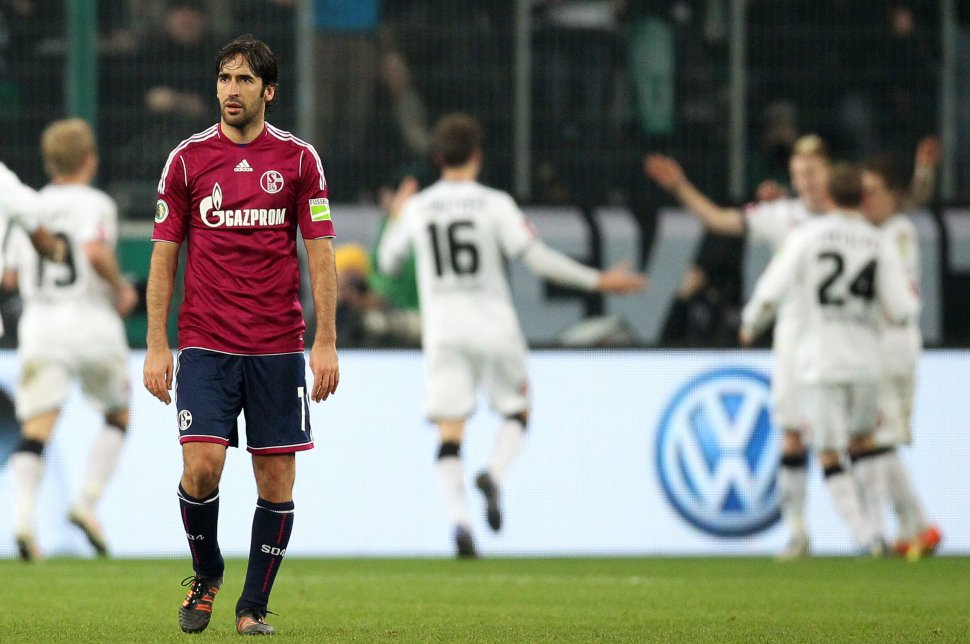 Cupa Germaniei continuă fără deţinătoarea trofeului: Schalke, eliminată de Gladbach
