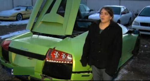 Prostie sau ghinion? A câştigat un Lamborghini şi apoi a intrat cu el într-un gard 122905