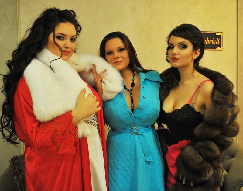 Imaginea care îţi va schimba percepţia despre frumuseţe. Vezi cum arată de fapt aceste femei 123000