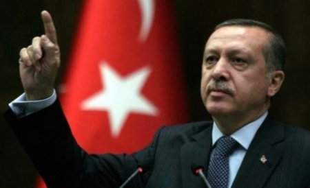 Razboi diplomatic între Franţa şi Turcia. Premierul Erdogan acuză francezii de genocid în Algeria