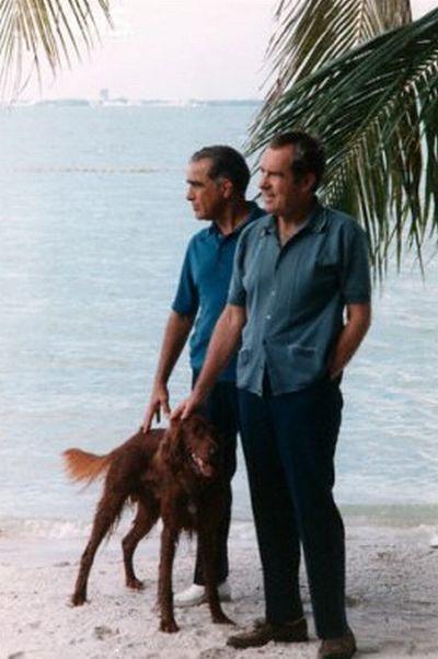 Cele mai întunecate secrete ale lui Nixon. Preşedintele ar fi fost gay şi ar fi avut o legătură amoroasă cu un mafiot 123438