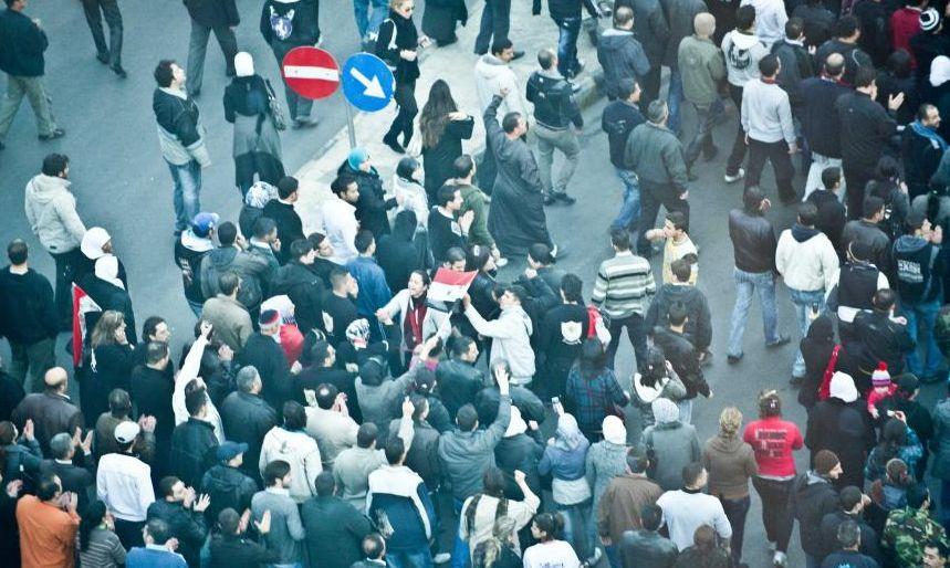 Manifestanţii pentru democraţie din Siria, atacaţi cu tunuri şi mitraliere. 37 de oameni au murit numai ieri 123370