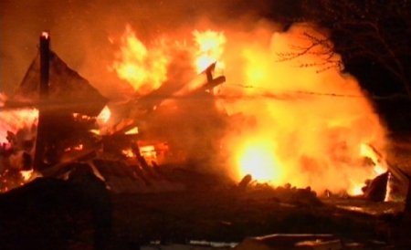 Incendiu la o casă din Colentina. Un om a murit