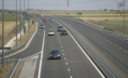 Proaspăt inaugurată, autostrada Arad-Timişoara este pistă de curse pentru vitezomanii amatori