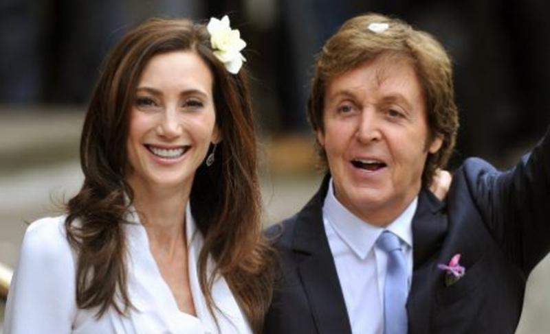 2011, anul celor mai spectaculoase nunți din întreaga lume. Vezi care a fost cea mai elegantă prințesă-mireasă 122237