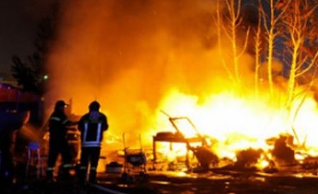 Incendiu în Suceava: 10 tone de plante furajere şi 3 tone de cereale arse