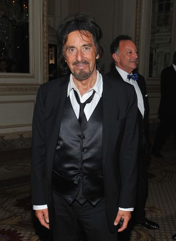 Vedetele prost îmbrăcate pe covorul roșu ale anului 2011 123839