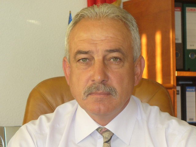 Primarul Orşovei, eliberat din funcţie după ce ANI l-a acuzat de incompatibilitate