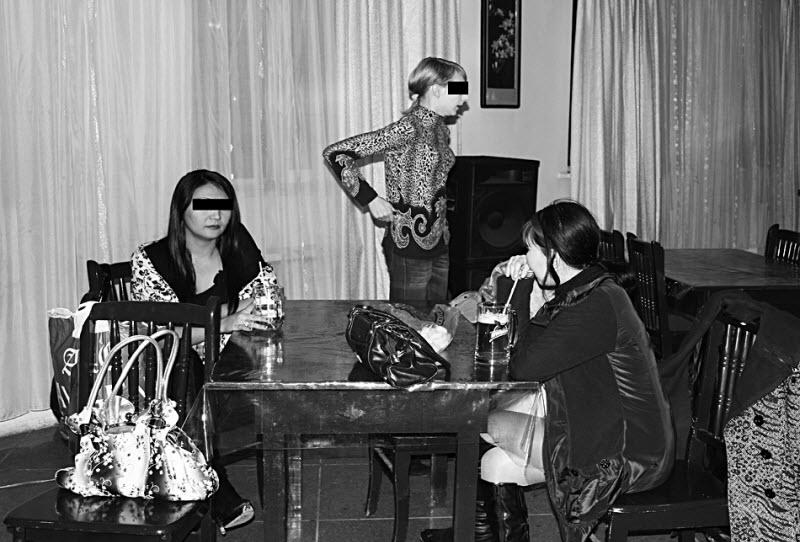 &quot;Sex IN the city&quot;. Reportaj FOTO cutremurător din spatele celei mai vechi meserii din lume 124228