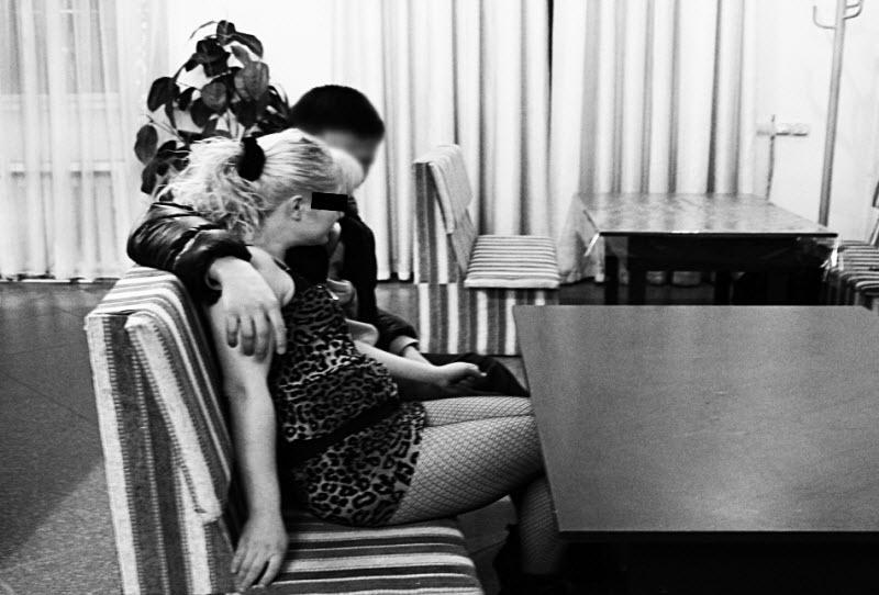 &quot;Sex IN the city&quot;. Reportaj FOTO cutremurător din spatele celei mai vechi meserii din lume 124236