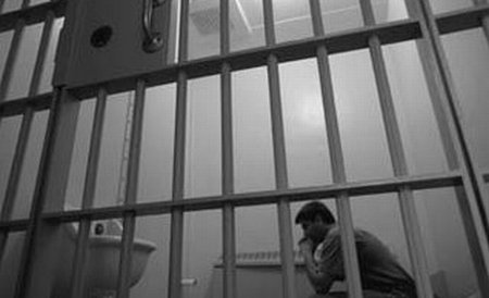 Suspectul crimei de la Bărbuleşti a fost transferat de la spital la Penitenciarul Rahova
