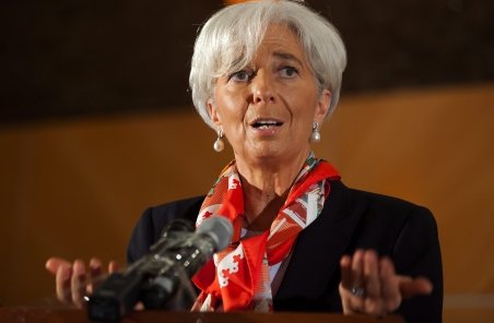 Lagarde (FMI): Moneda euro va supravieţui anului 2012