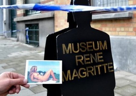 Tablou de Magritte, restituit de hoţi, pentru că nu au găsit cumpărători