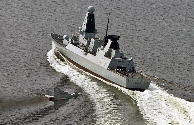 Marea Britanie trimite cea mai nouă navă de război în Golful Persic. Ministrul Apărării: Este o mobilizare de rutină
