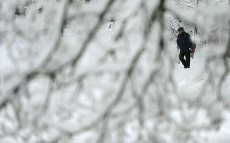 Bulgaria. Doi oameni au murit şi sute de mii au rămas fără curent, în urma furtunilor de zăpadă