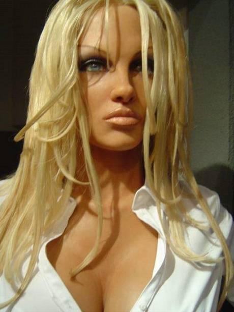 Uite cum a ajuns să arate una din cele mai sexy femei ale planetei. GALERIE FOTO cu transformarea 124968