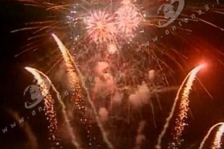 Intrarea în Anul Dragonului de Apă, marcat printr-un foc de artificii de Ambasada Chinei la Bucureşti