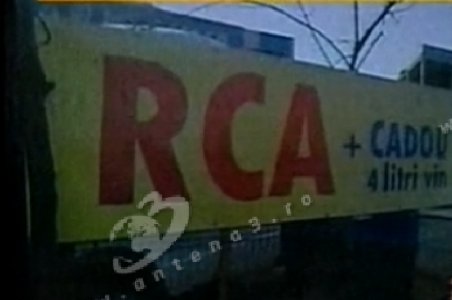 Se întâmplă doar în România: Mega promoţie pentru şoferi: Poliţa RCA + 4 litri de vin