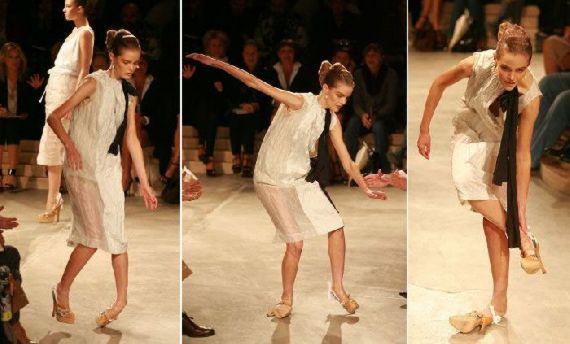 Cu &quot;surpriza&quot; la vedere, a făcut senzaţie. Sute de oameni, uimiţi de ce au văzut pe podium 125344