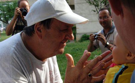 A murit tatăl Nadiei Comăneci. Gheorghe Comăneci suferea de ciroză  125571