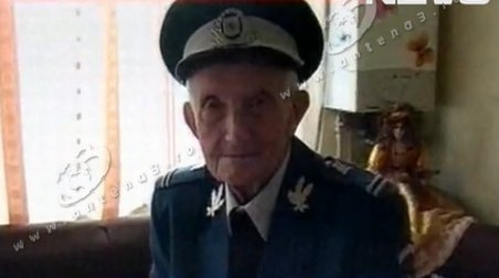 Arad. Cel mai bătrân jandarm, sărbătorit la împlinirea vârstei de 102 ani