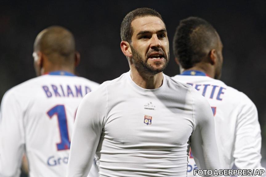 Olympique Lyon s-a calificat în semifinalele Cupei Ligii Franţei, după 2-1 cu Lille