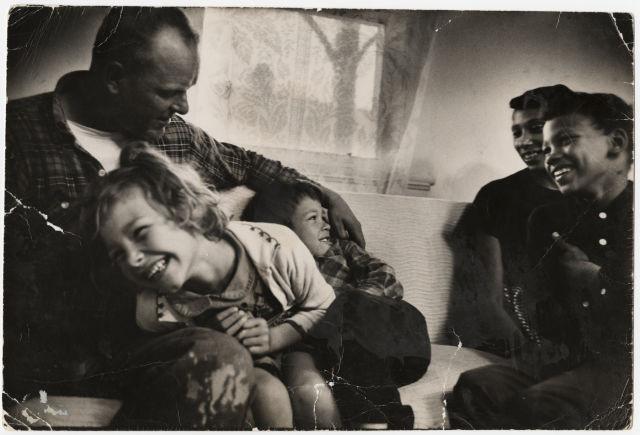 Povestea unei iubiri în alb şi negru 125637