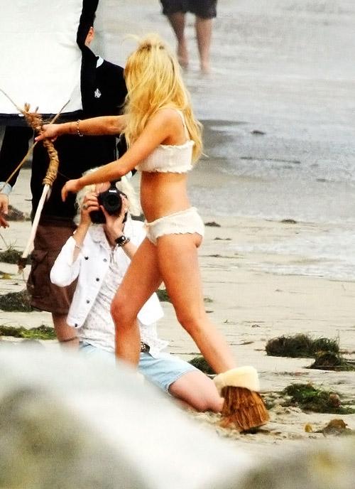 Când bunul gust e inexistent. Vezi cum se termină imaginea şi le vei plânge de milă vedetelor  125713