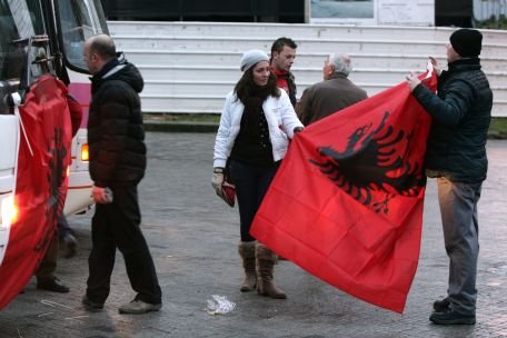 Confruntări violente la graniţa dintre Kosovo şi Serbia