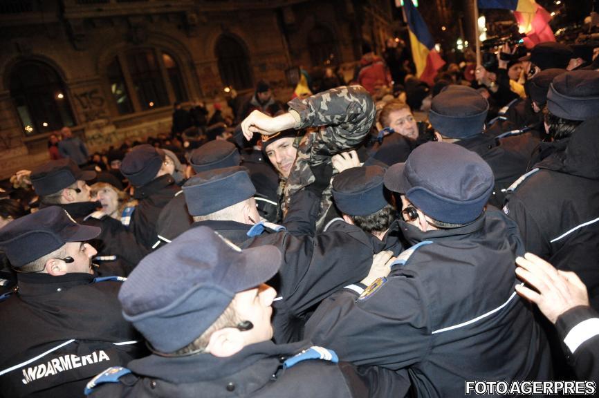 Imagini de la protestele anti-Băsescu 125984