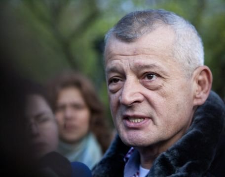 Sorin Oprescu: Îi rog respectuos pe oameni să nu recurgă la violenţă dacă participă la manifestaţii