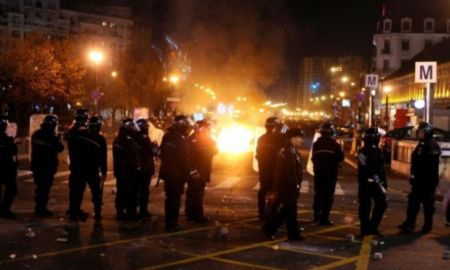 247 de persoane, sancţionate după protestele violente din Capitală
