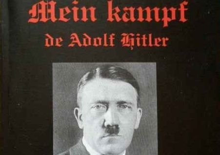 Fragmente din &quot;Mein Kampf&quot;, de Adolf Hitler, publicate în Germania pentru prima dată după Al Doilea Război Mondial