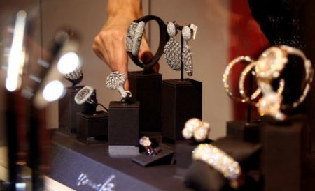 O altă amprentă a crizei în Italia. Exporturile de bijuterii au scăzut puternic