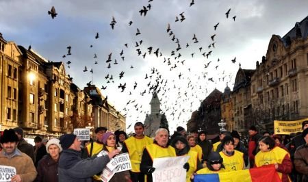 Bilanţul OFICIAL al protestelor: Peste 13.000 de români au ieşit luni în stradă. Vezi în ce judeţe au fost autorizate manifestaţii astăzi