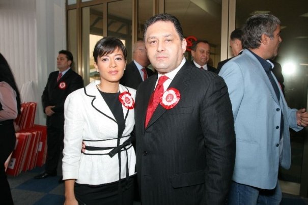 Marian Vanghelie şi Oana Niculescu-Mizil, un cuplu oficial. Vezi unde au petrecut prima vacanţă împreună