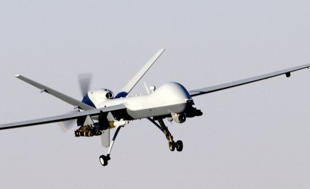 O companie iraniană face mişto de Obama: Îi vom trimite o escadrilă de avioane fără pilot... de jucărie 
